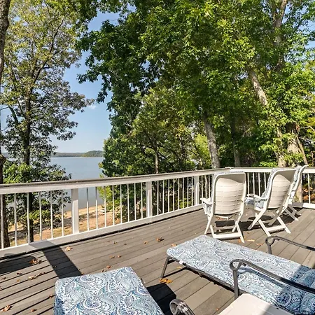 Lake Barkley Home With On-Site Beach Boat And Swim!